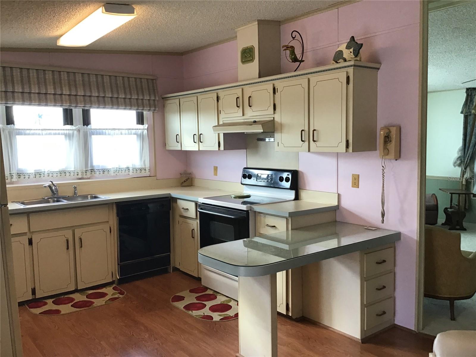 Image 15 of 16 For 6276 Oriole Boulevard