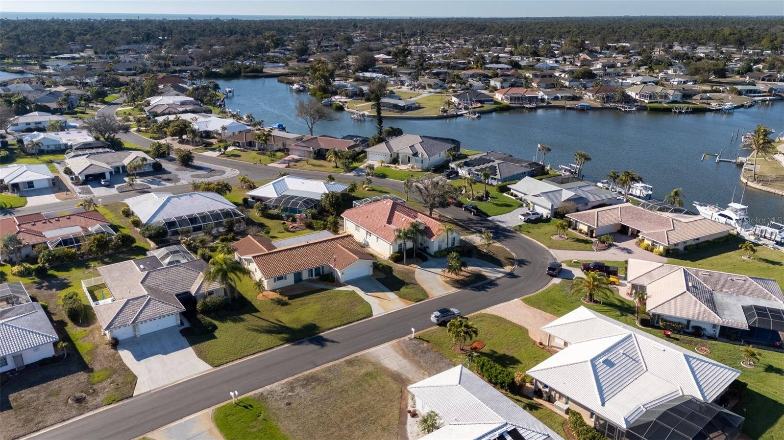 Image 46 of 60 For 25 Windsor Drive