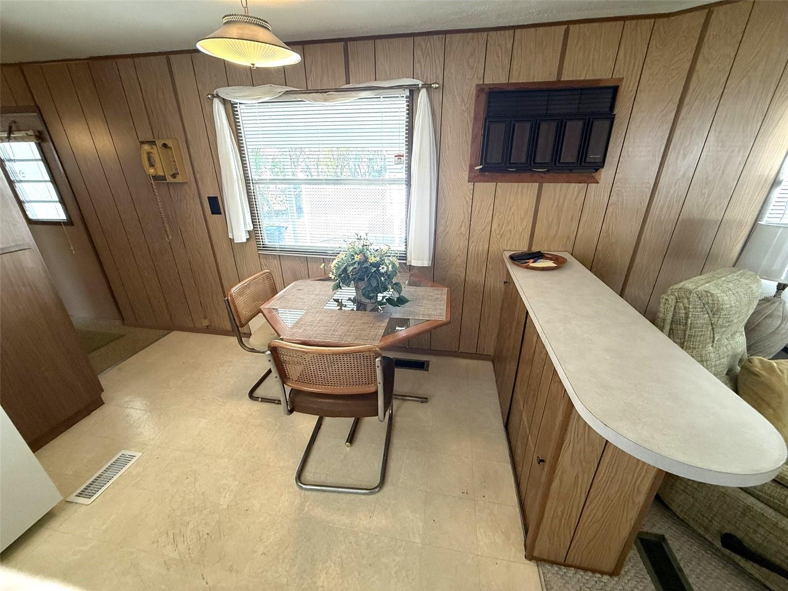 Image 14 of 42 For 212 Wolverine Avenue