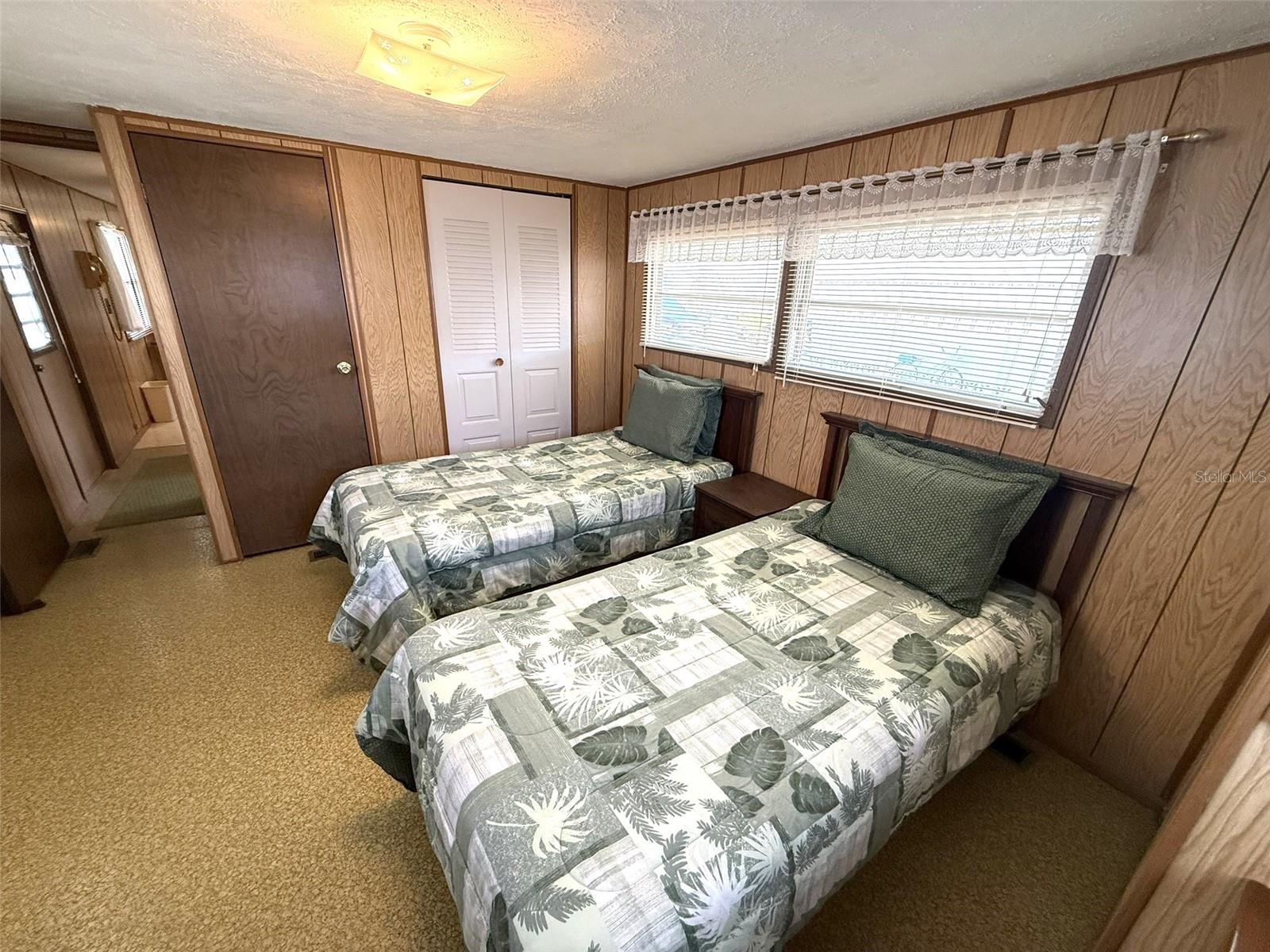 Image 19 of 42 For 212 Wolverine Avenue