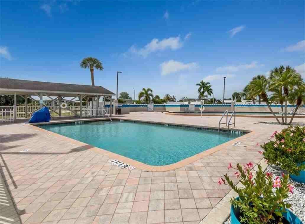 Image 38 of 42 For 212 Wolverine Avenue