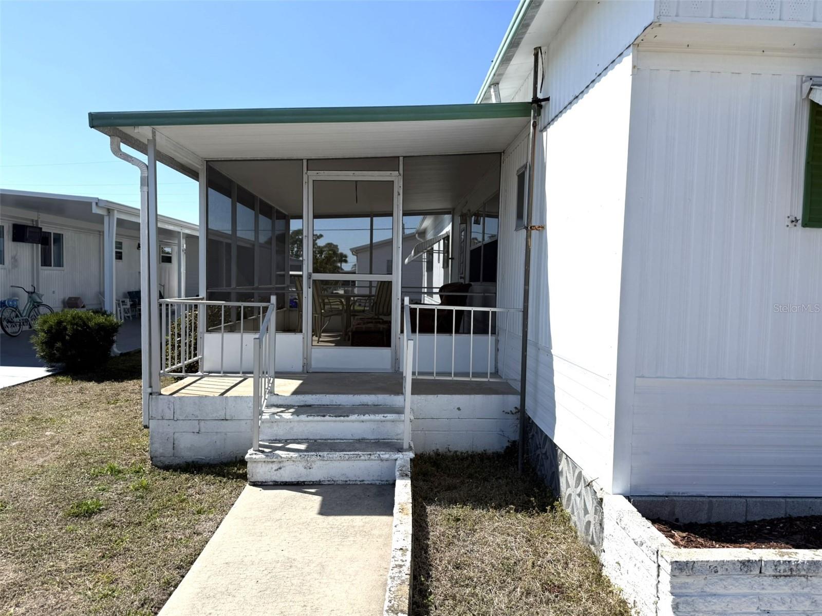 Image 6 of 42 For 212 Wolverine Avenue