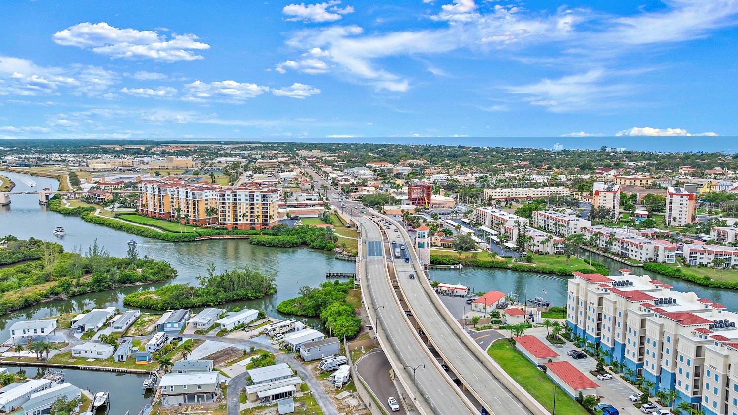 Image 38 of 39 For 514 Harbor Drive S