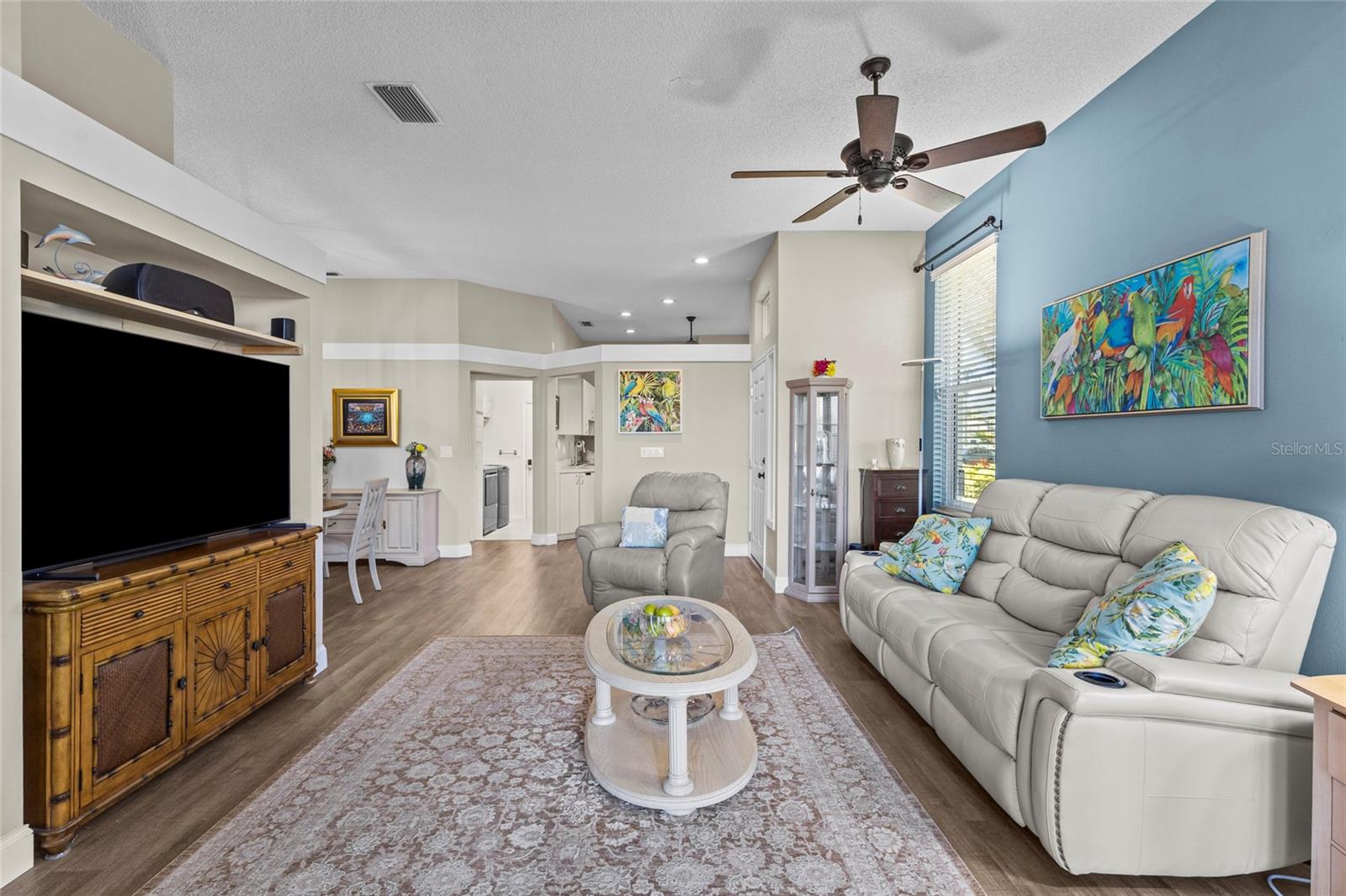 Image 9 of 41 For 526 Catalina Isles Circle