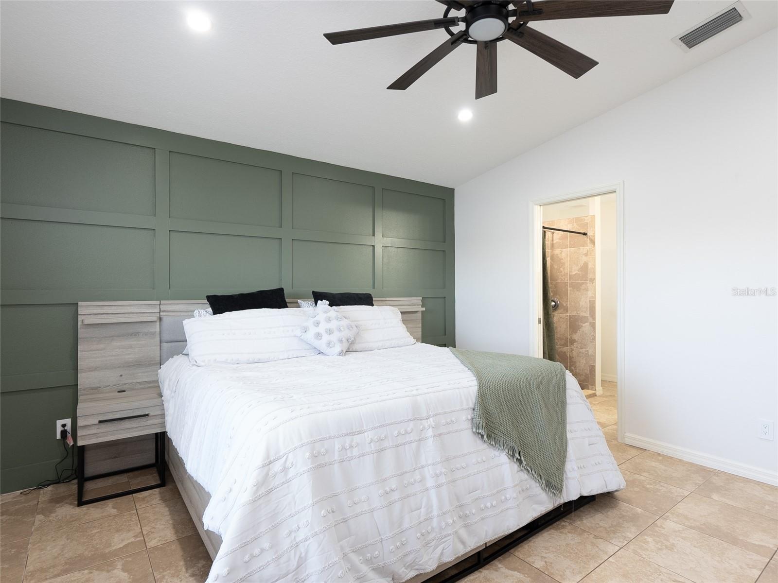 Image 14 of 32 For 4835 San Ortebello Drive