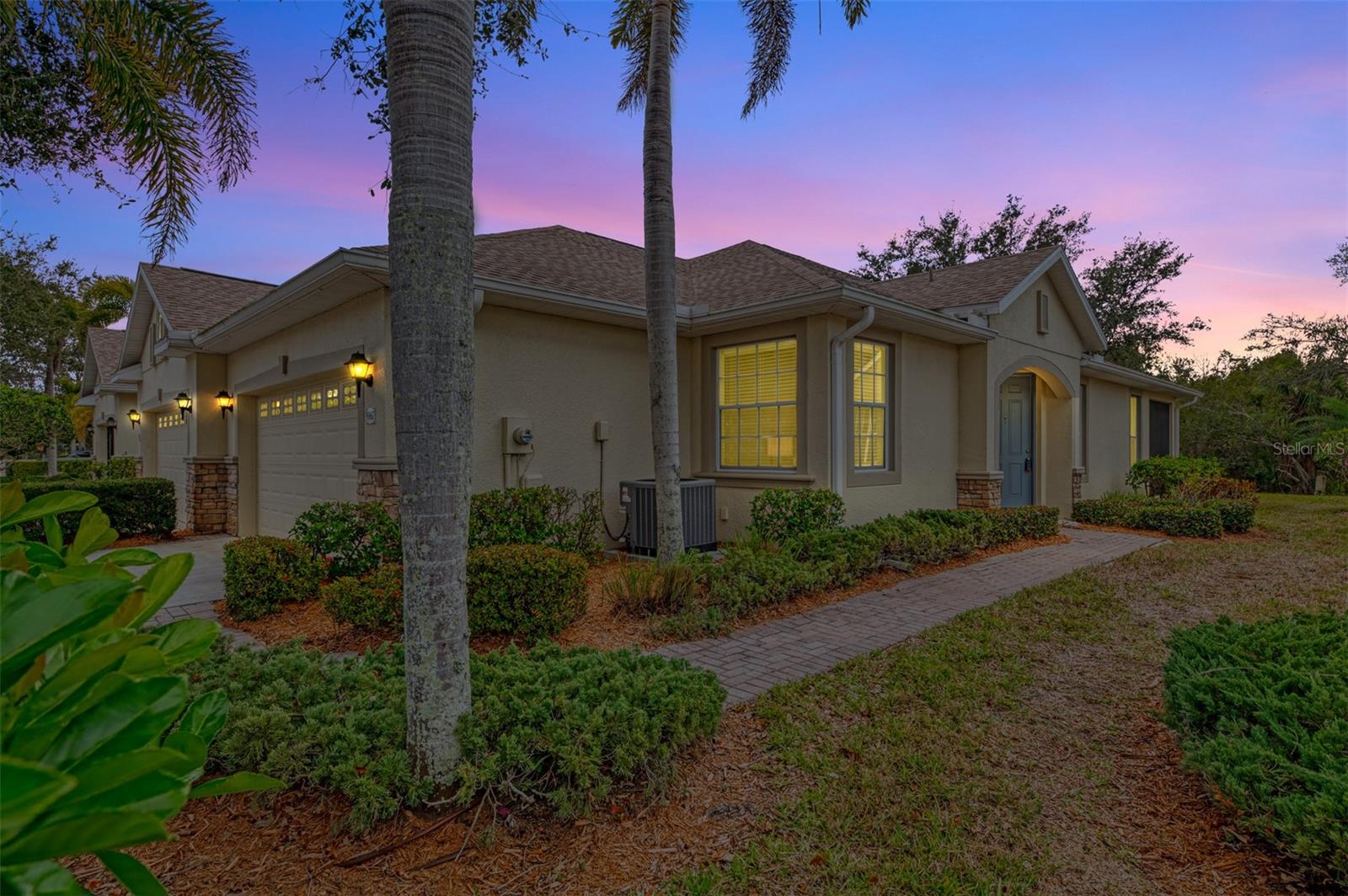 Image 7 of 95 For 9367 Carnaby Drive