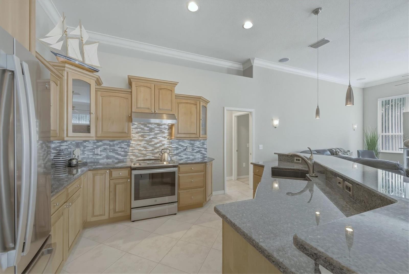 Image 10 of 38 For 4967 Wild Daisy Lane