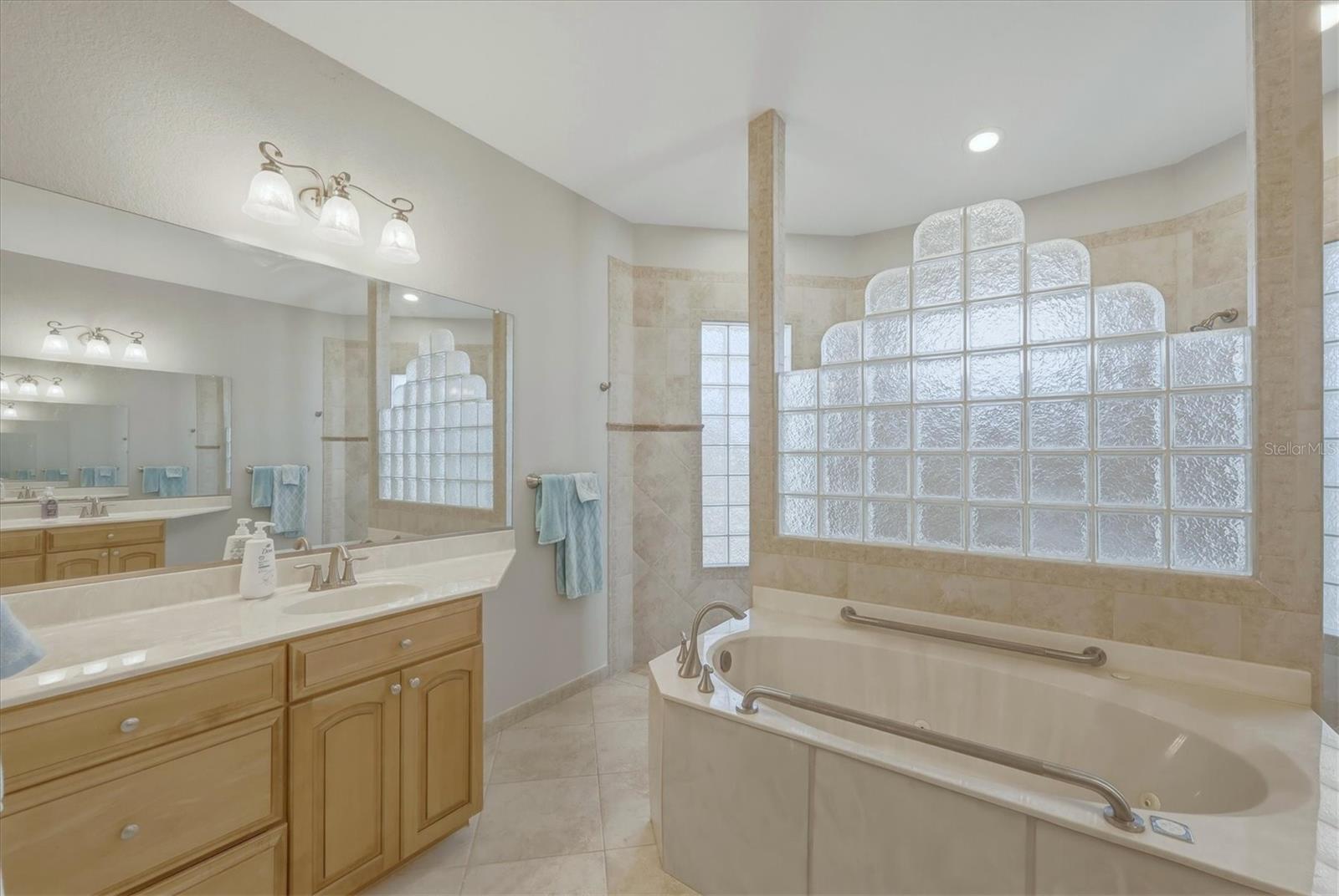 Image 20 of 38 For 4967 Wild Daisy Lane