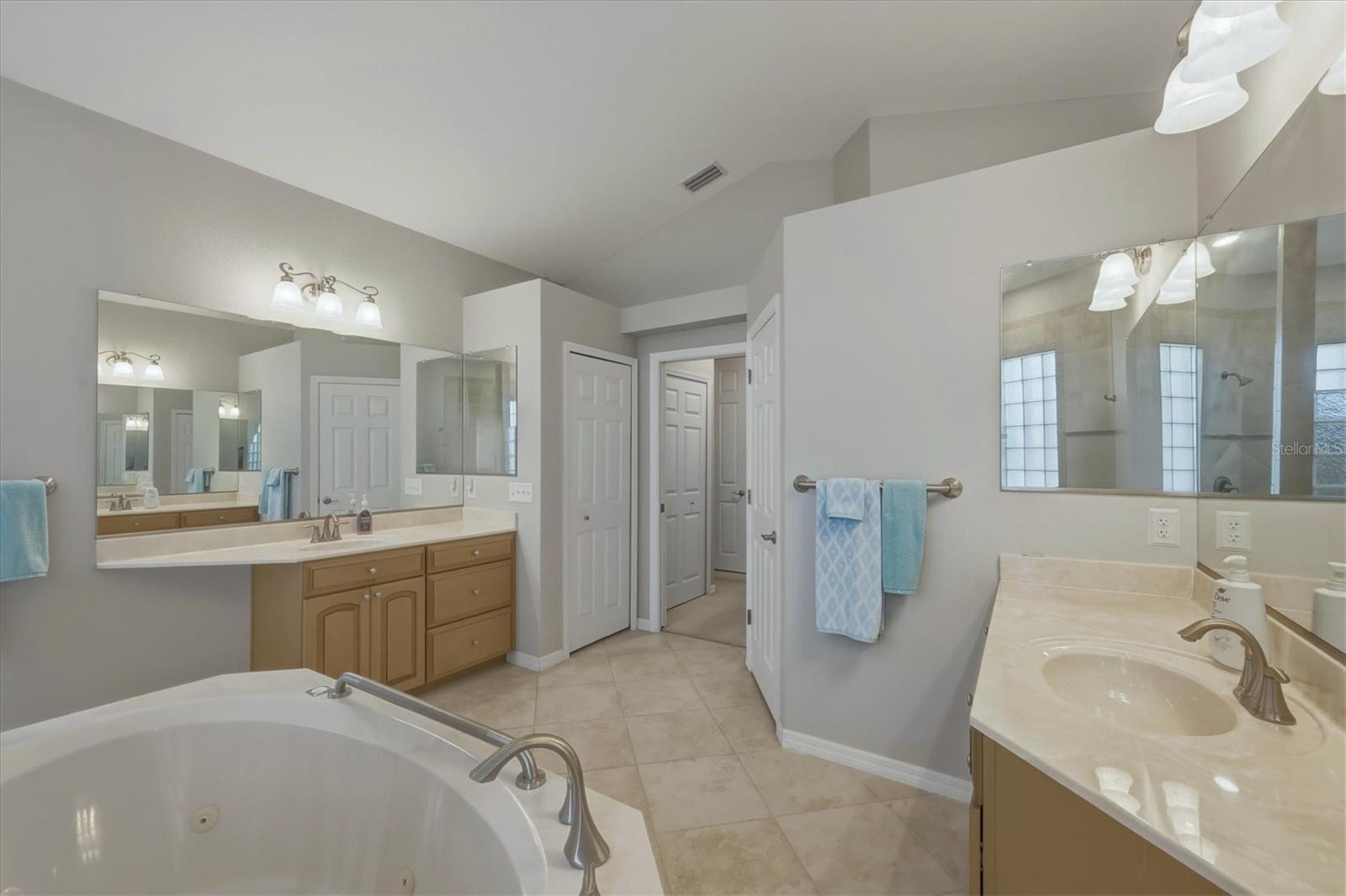 Image 22 of 38 For 4967 Wild Daisy Lane