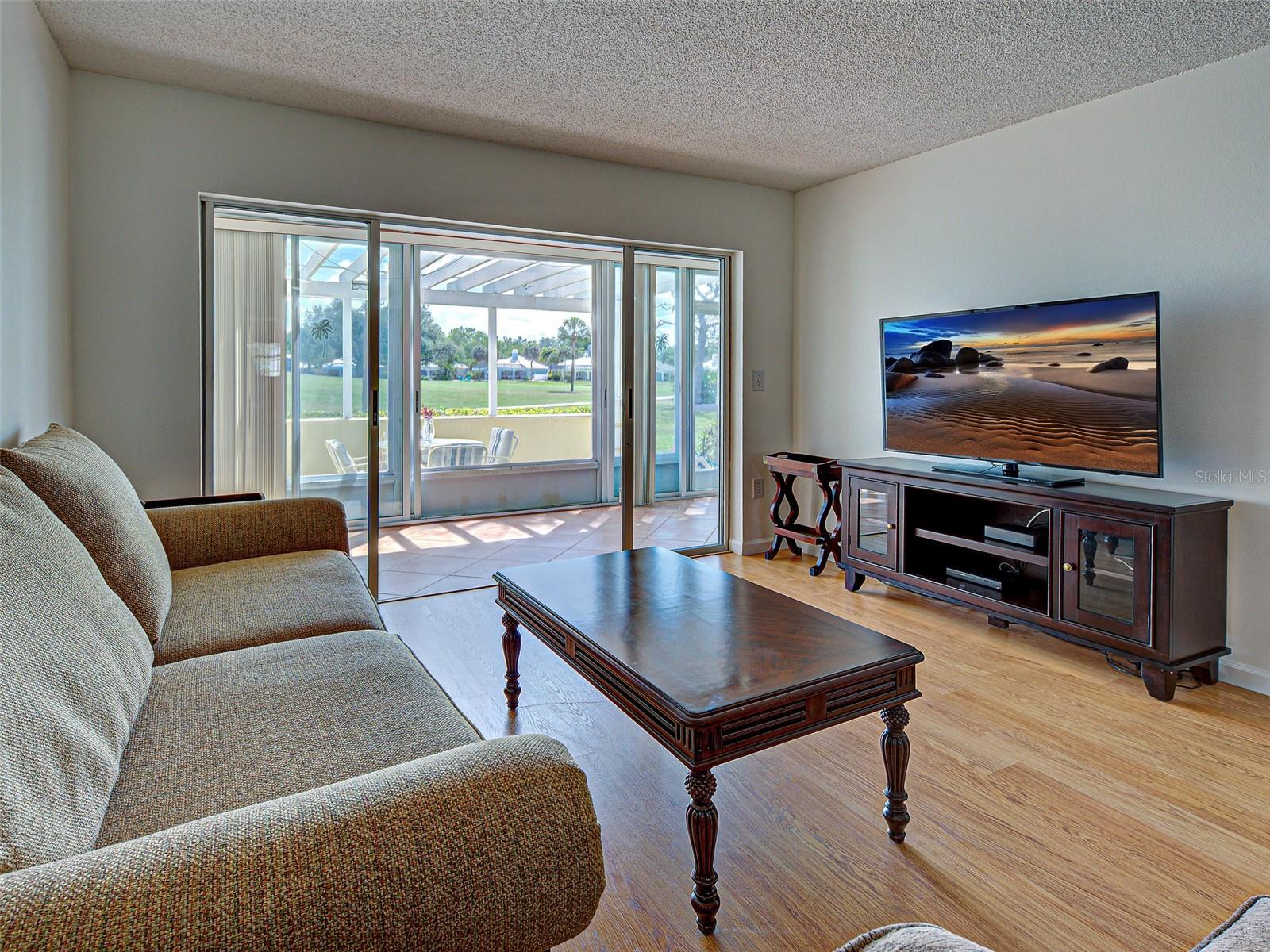 Image 14 of 52 For 414 Cerromar Circle S 152