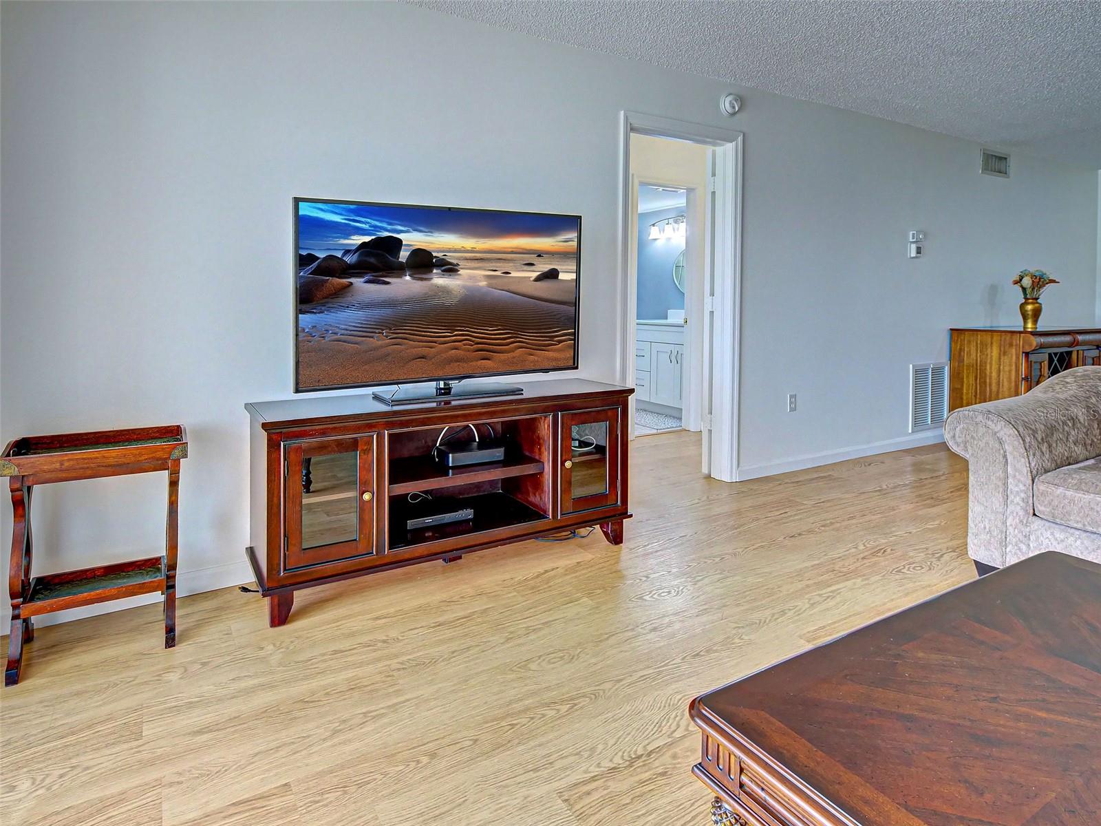 Image 15 of 52 For 414 Cerromar Circle S 152