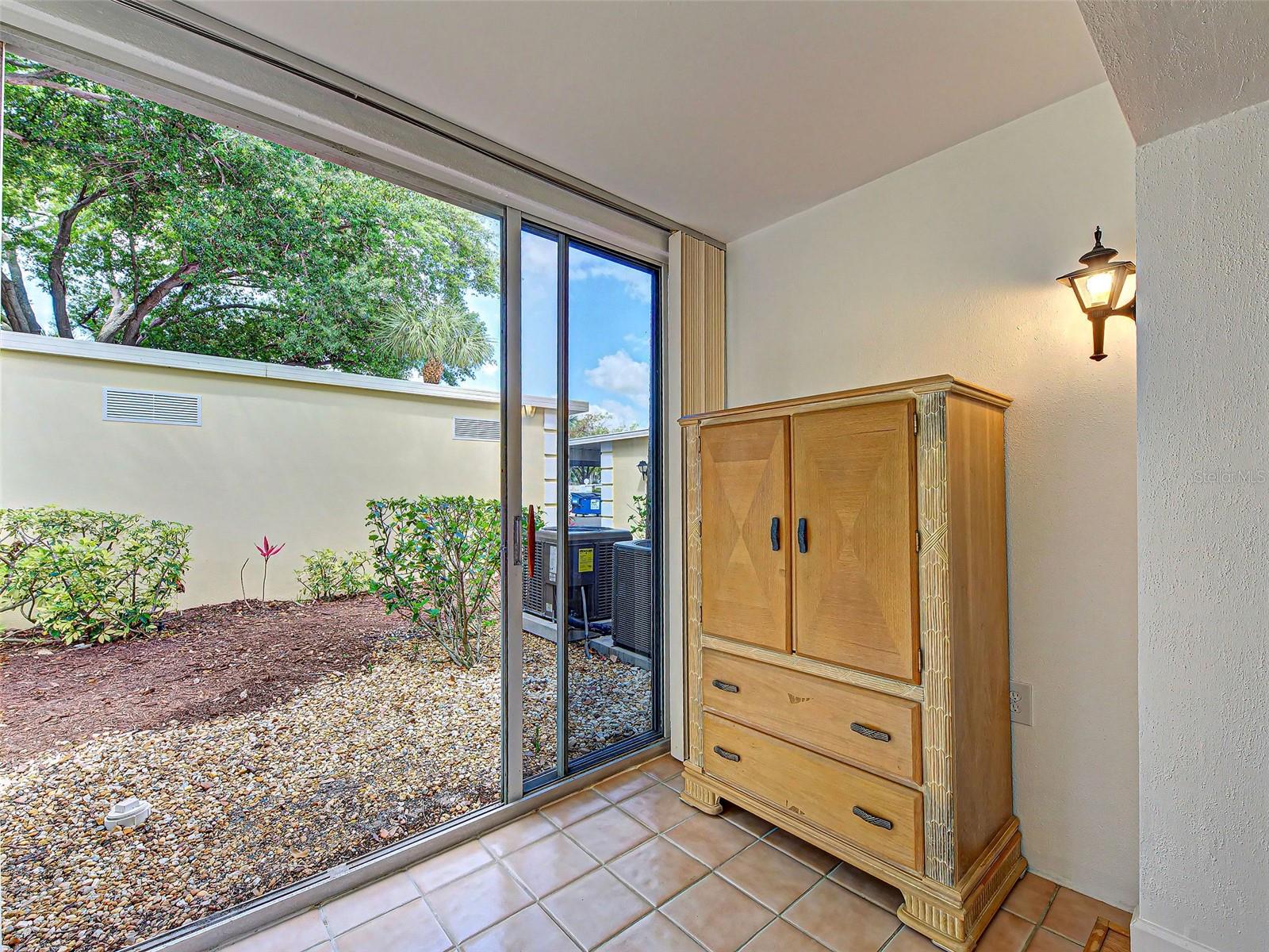 Image 22 of 52 For 414 Cerromar Circle S 152