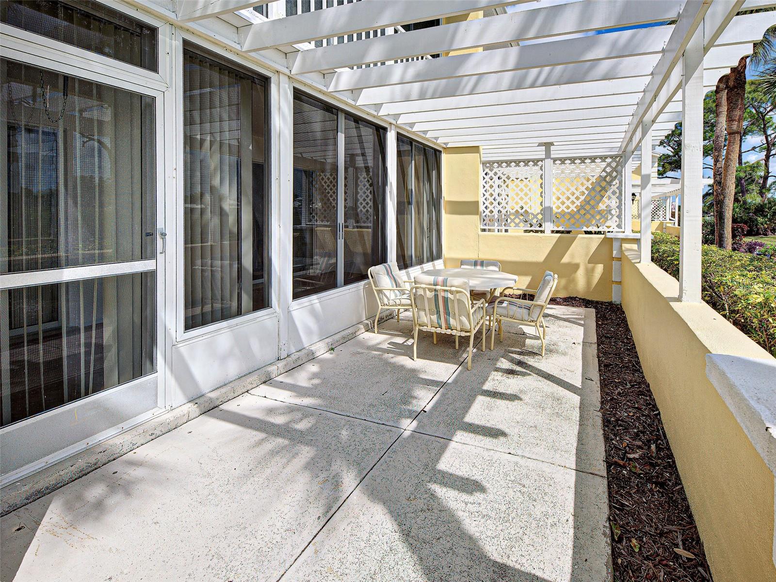 Image 37 of 52 For 414 Cerromar Circle S 152