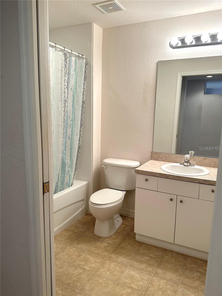 Image 11 of 30 For 5760 Sabal Trace Drive 202