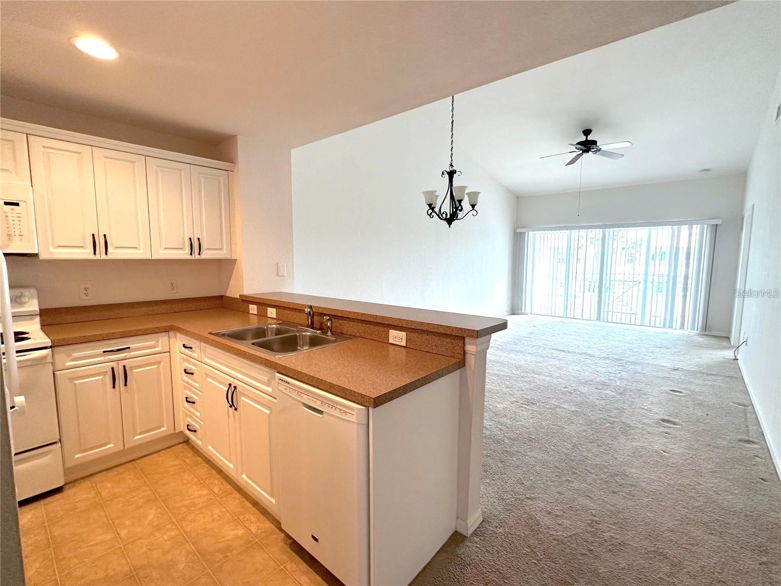 Image 5 of 30 For 5760 Sabal Trace Drive 202