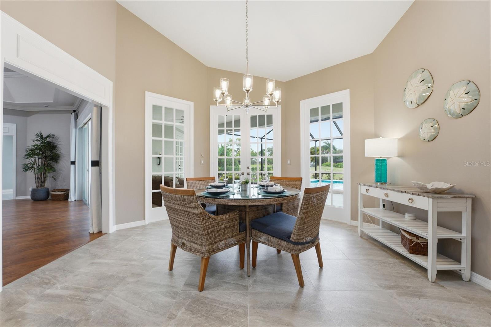 Image 26 of 93 For 434 Tremingham Way