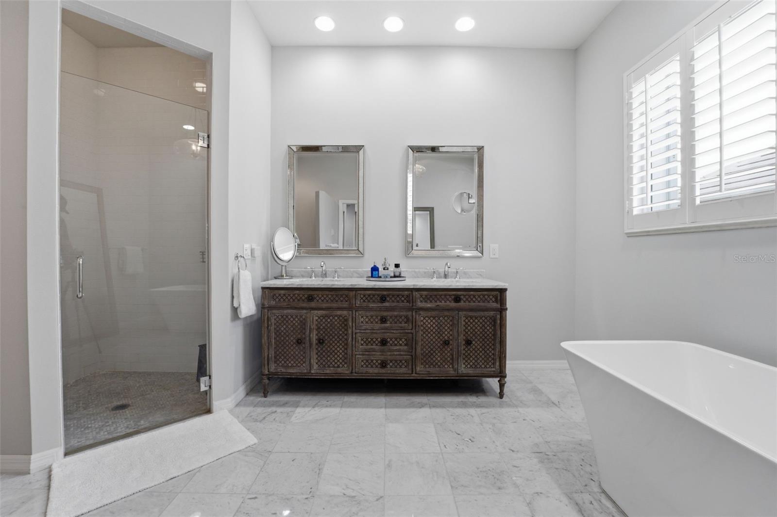 Image 31 of 93 For 434 Tremingham Way