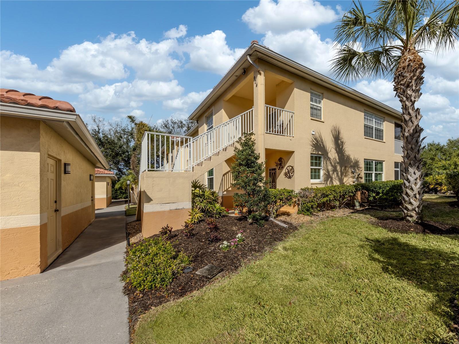 Details for 902 Casa Del Lago Way 902, VENICE, FL 34292