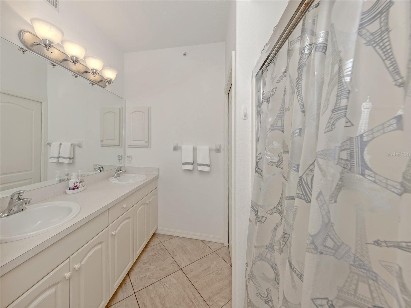 Image 22 of 38 For 1731 Auburn Lakes Drive 24