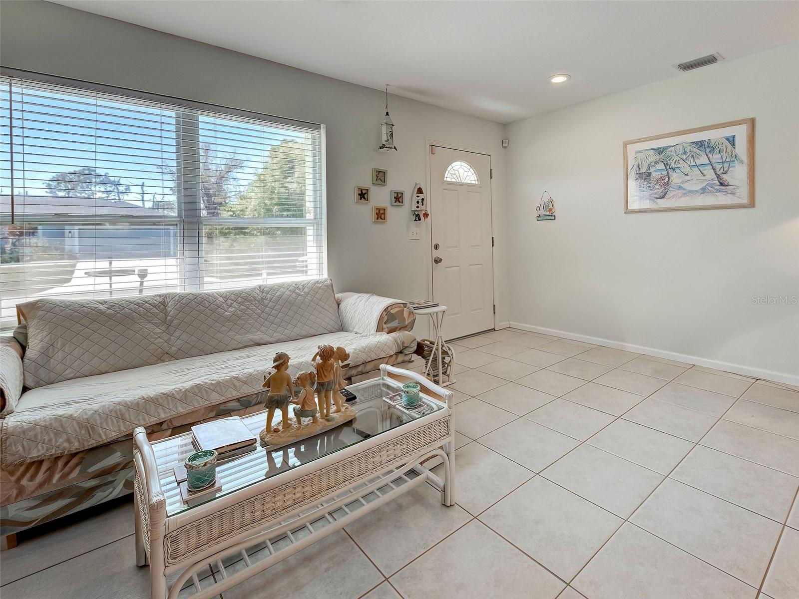 Image 13 of 35 For 11052 Sunnydale Avenue