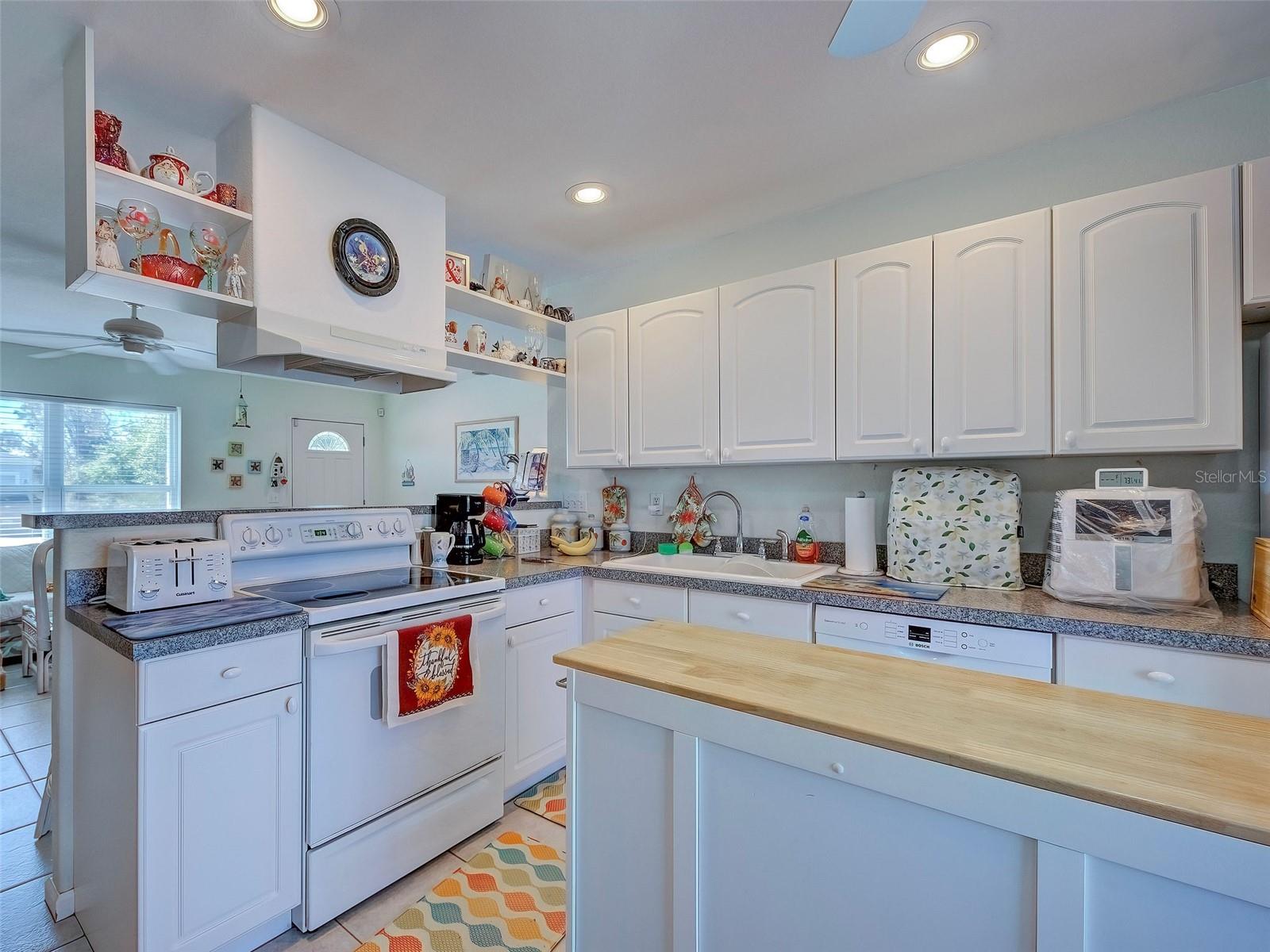 Image 19 of 35 For 11052 Sunnydale Avenue