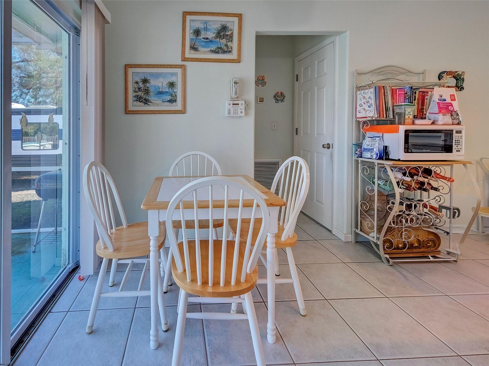 Image 21 of 35 For 11052 Sunnydale Avenue