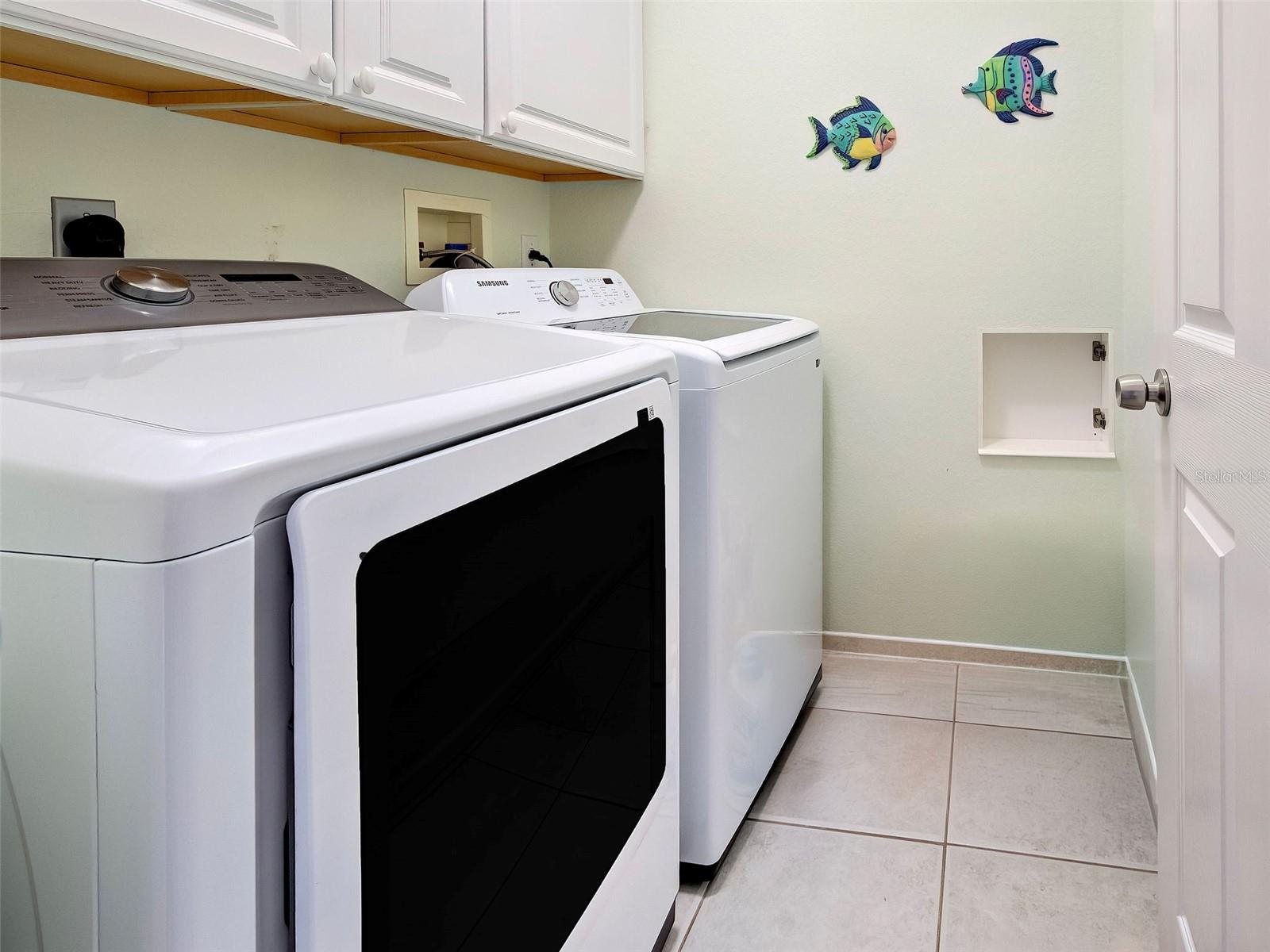 Image 23 of 35 For 11052 Sunnydale Avenue