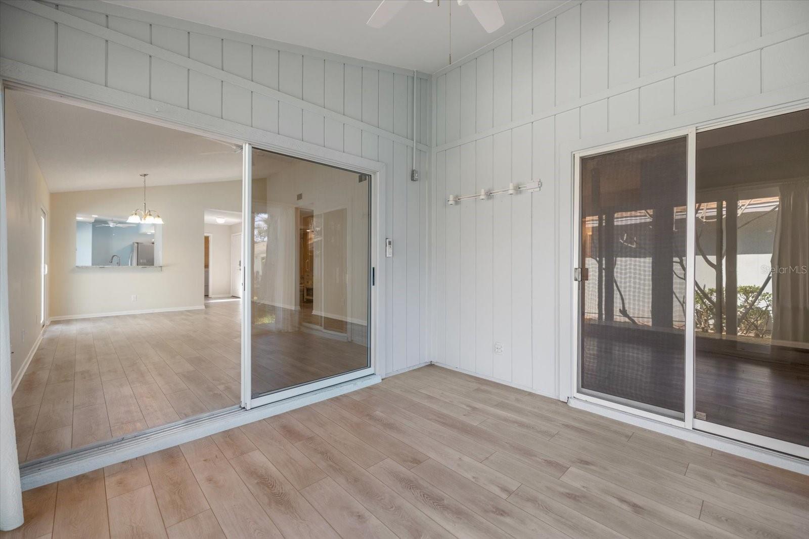 Image 22 of 43 For 856 Chatham Drive 856