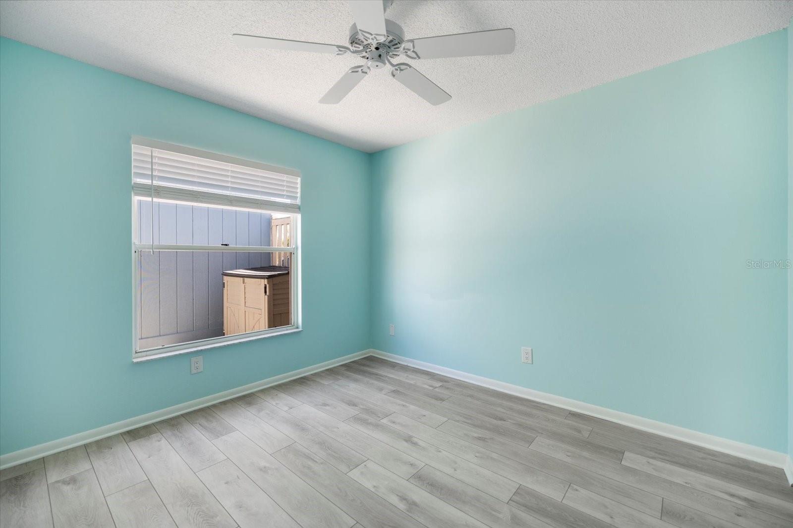 Image 23 of 43 For 856 Chatham Drive 856