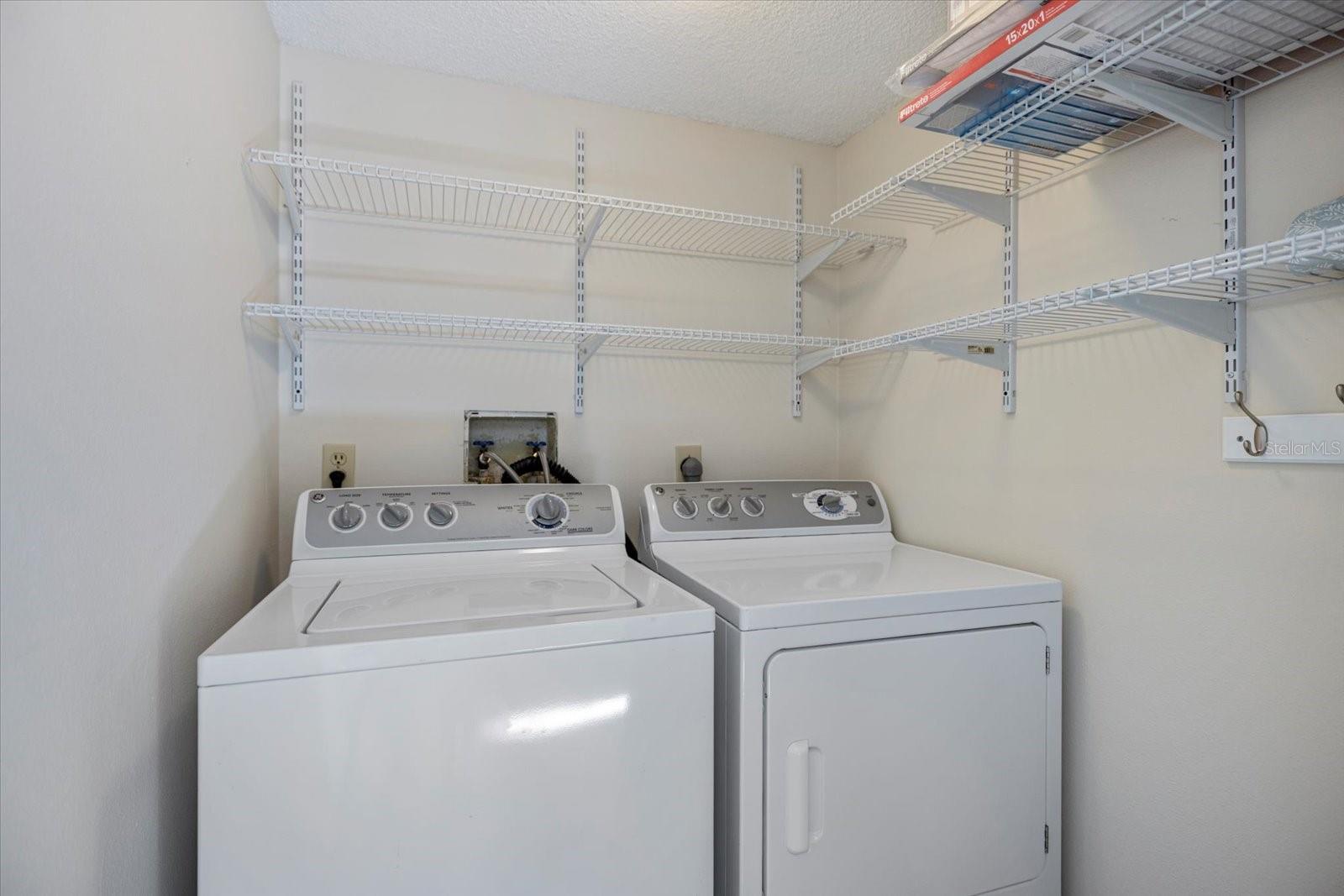 Image 29 of 43 For 856 Chatham Drive 856