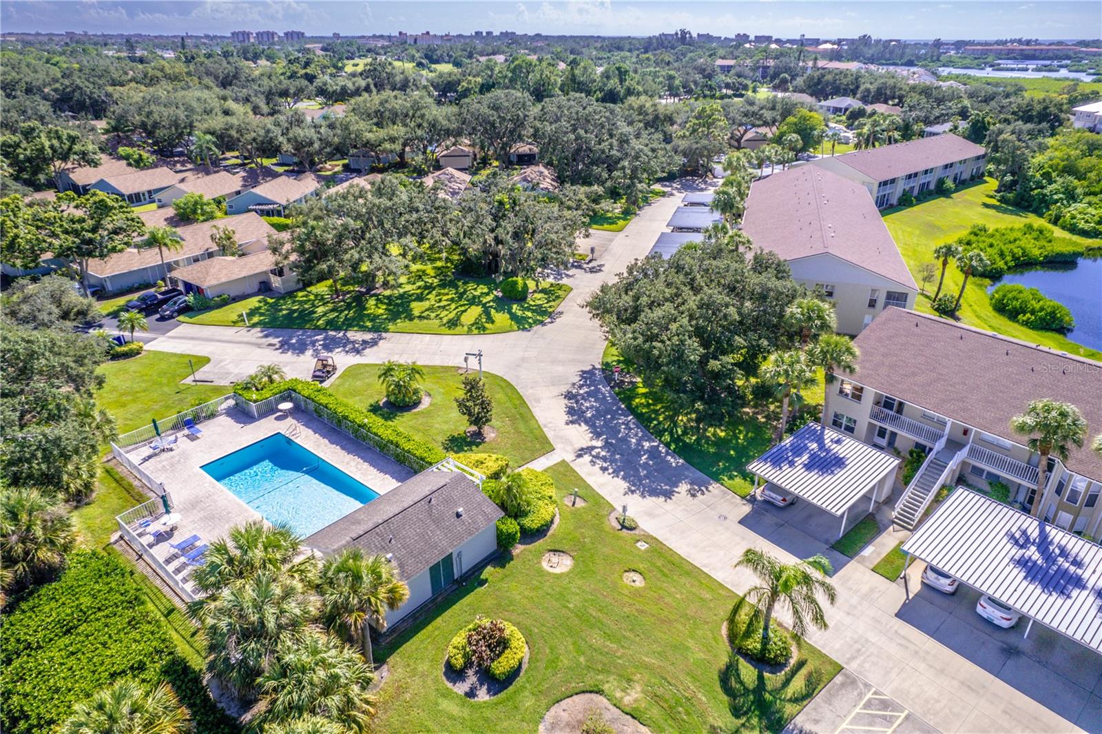 Image 34 of 43 For 856 Chatham Drive 856