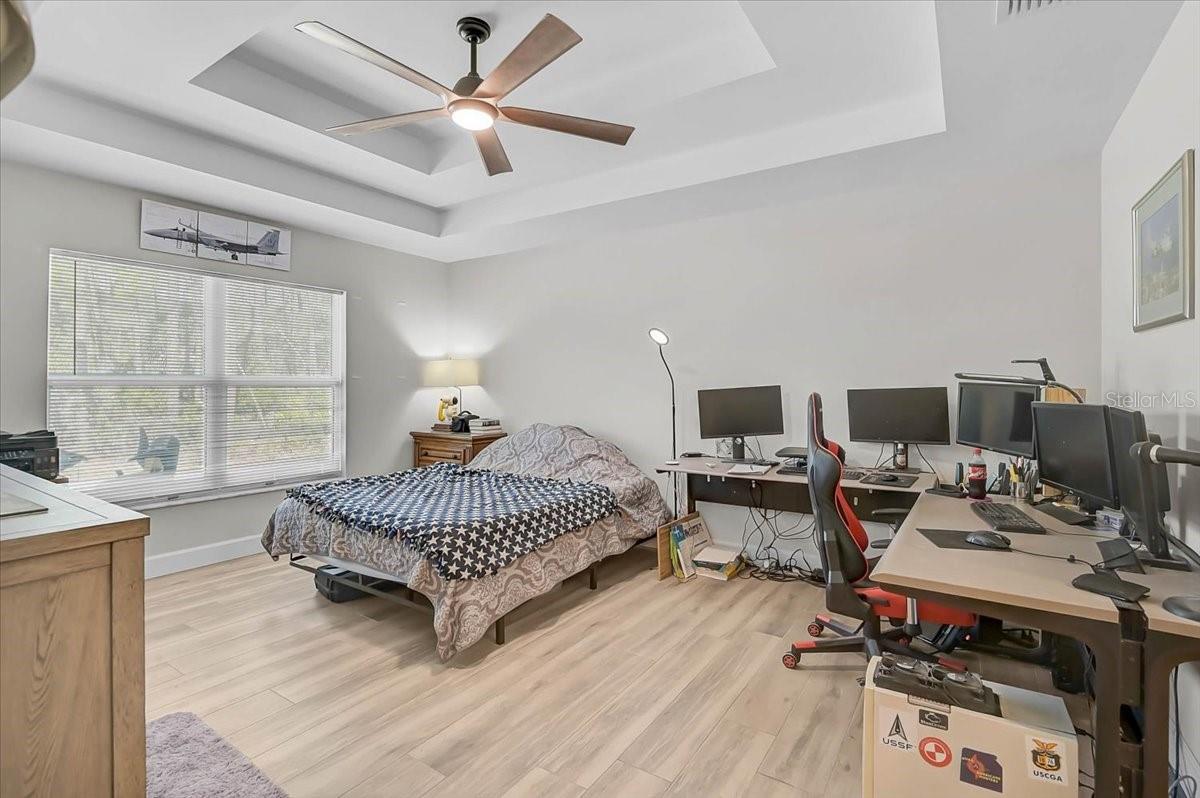 Listing photo id 23 for 4109 Cranberry Boulevard