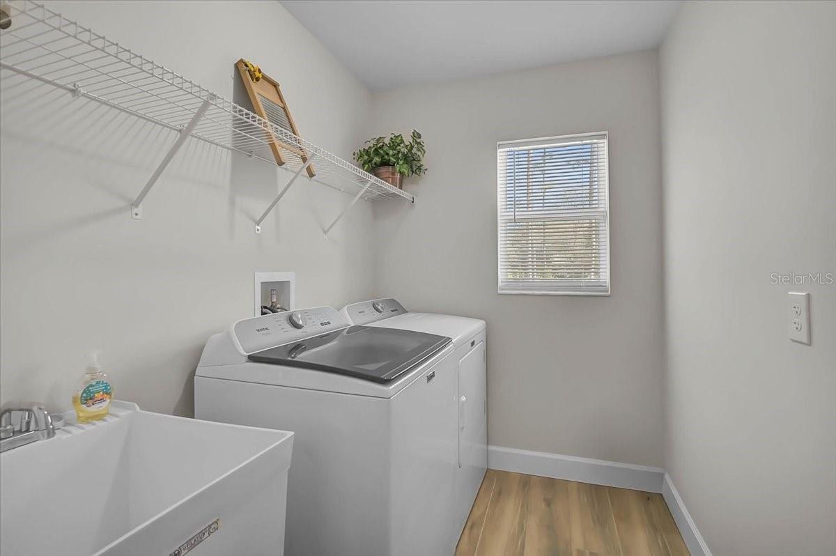 Listing photo id 26 for 4109 Cranberry Boulevard