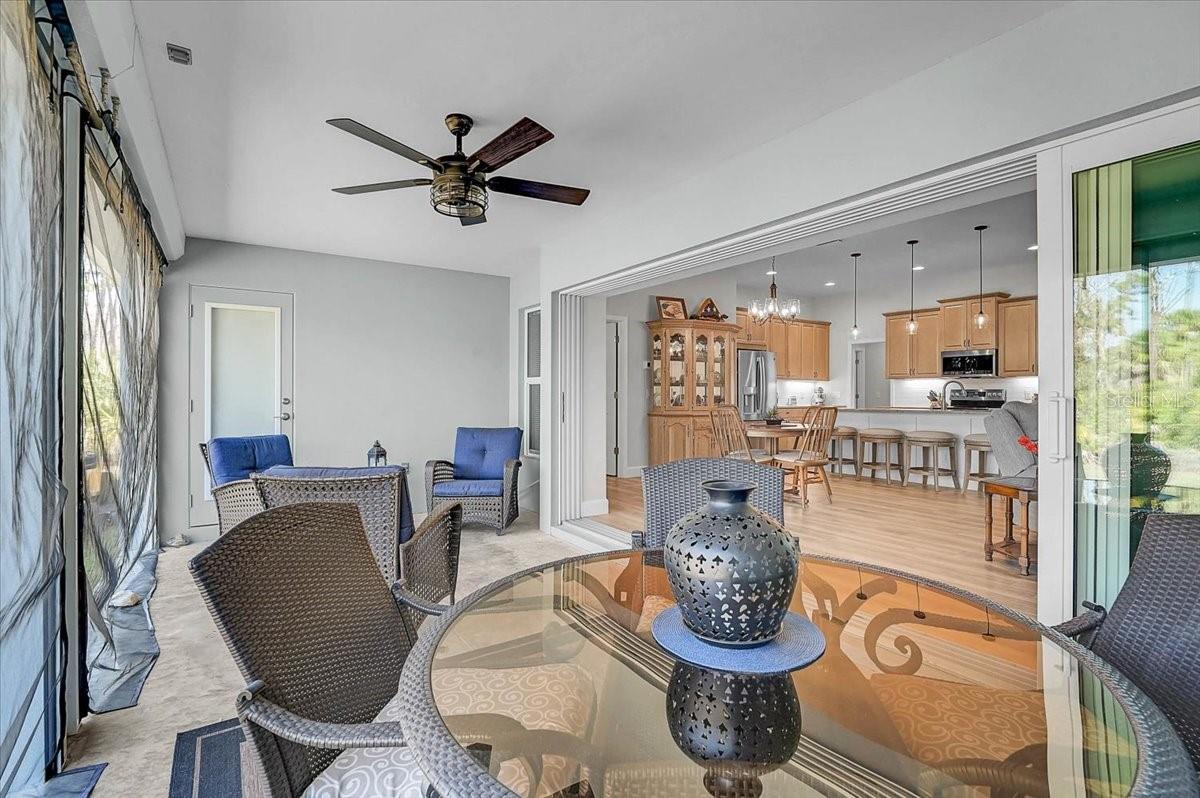 Listing photo id 30 for 4109 Cranberry Boulevard