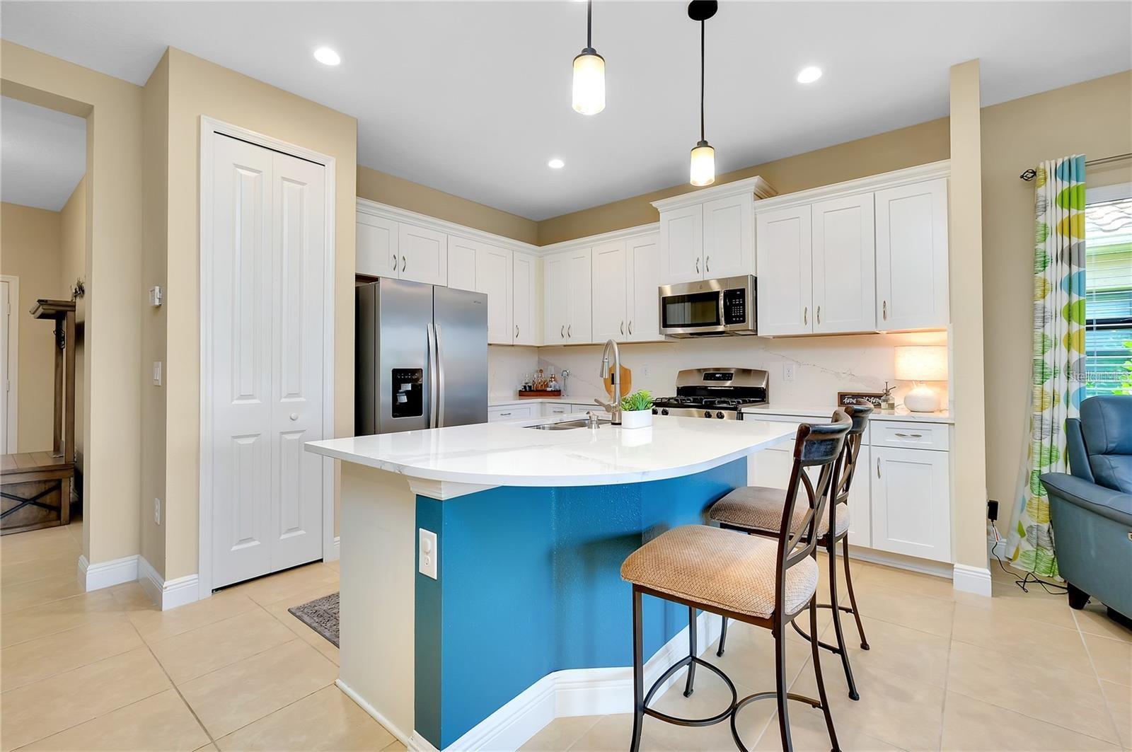 Image 10 of 34 For 21629 Avon Park Court