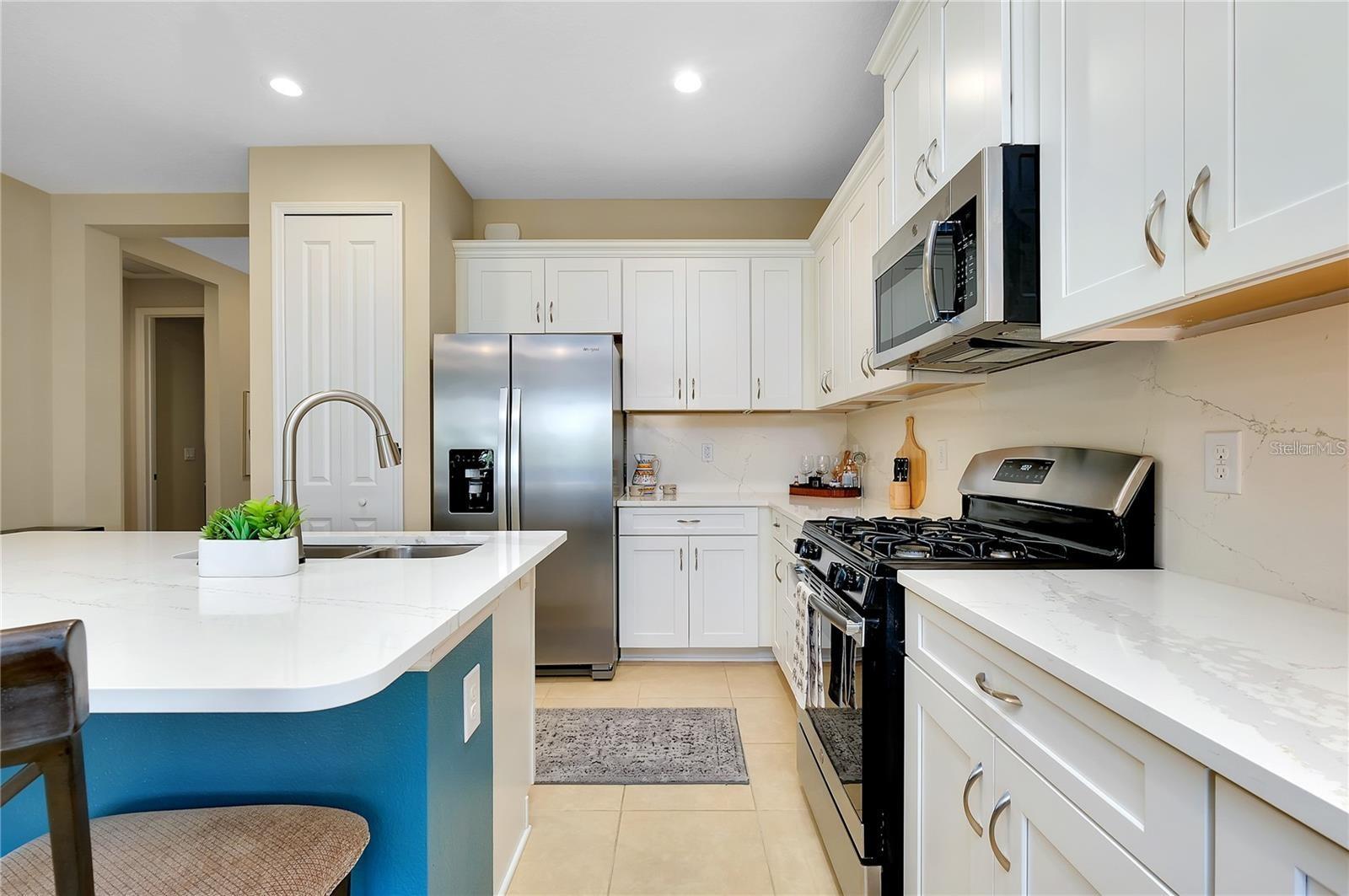 Image 8 of 34 For 21629 Avon Park Court