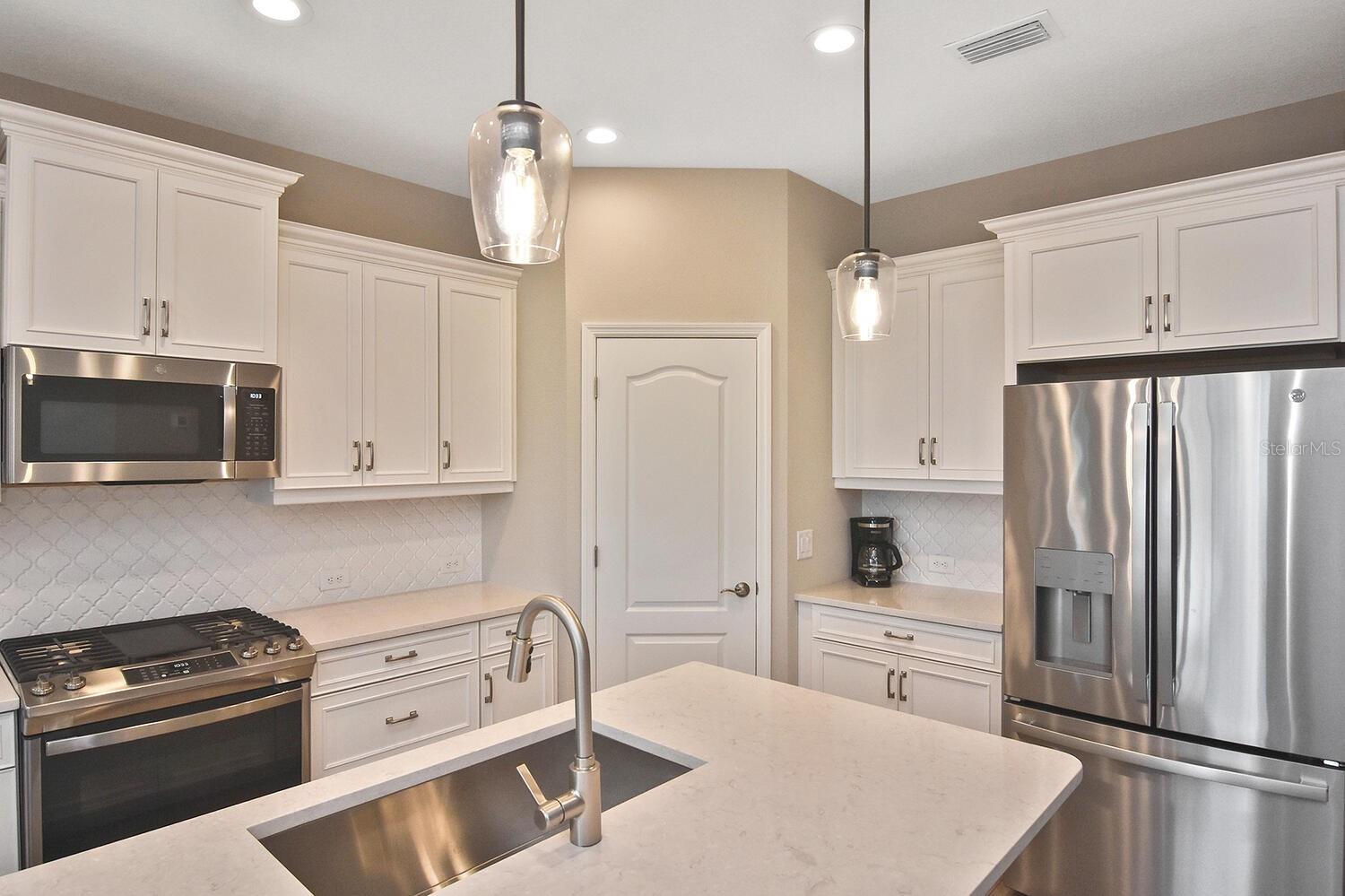 Image 13 of 59 For 26871 Pavin Drive