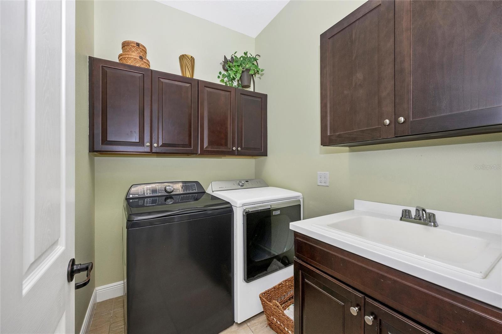 Image 39 of 76 For 13003 Indigo Way