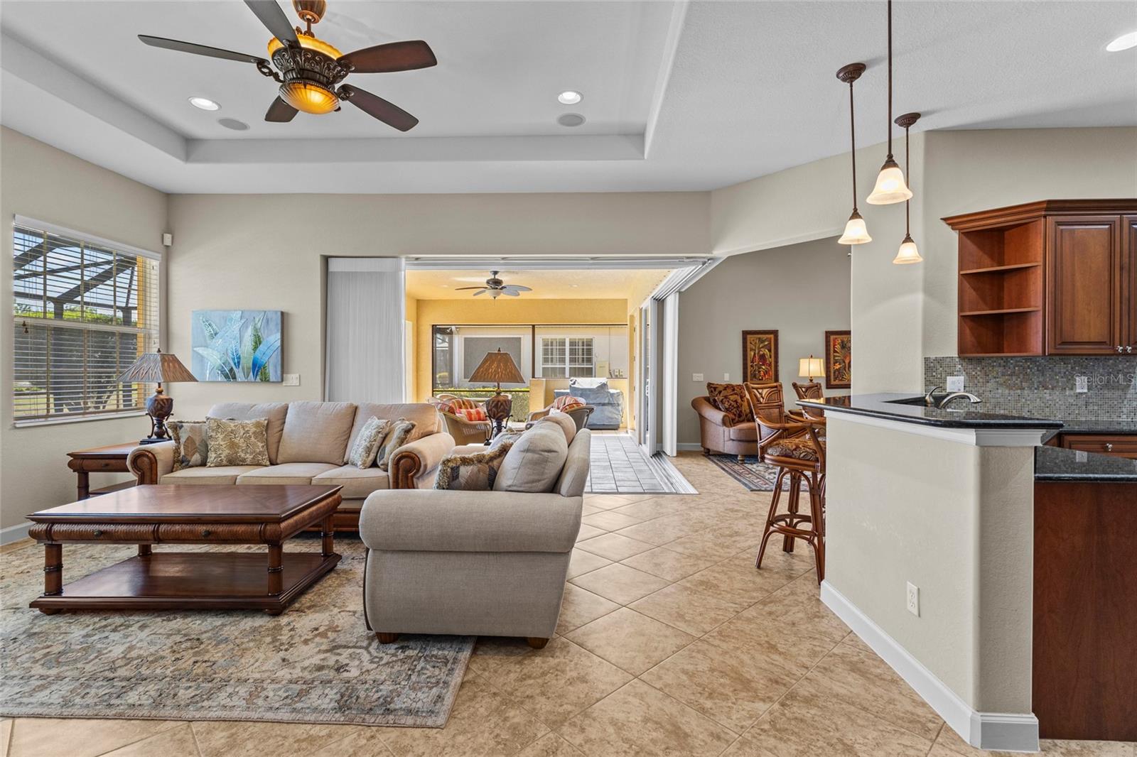 Listing photo id 11 for 214 Martellago Drive