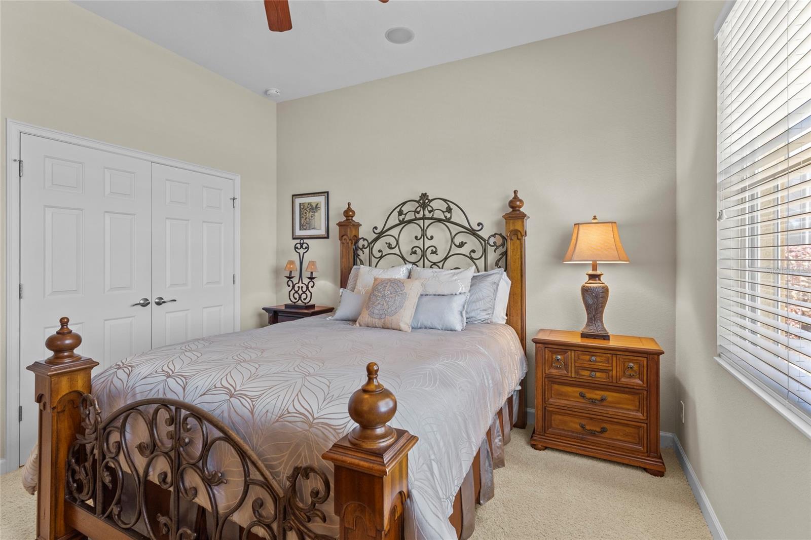 Listing photo id 34 for 214 Martellago Drive