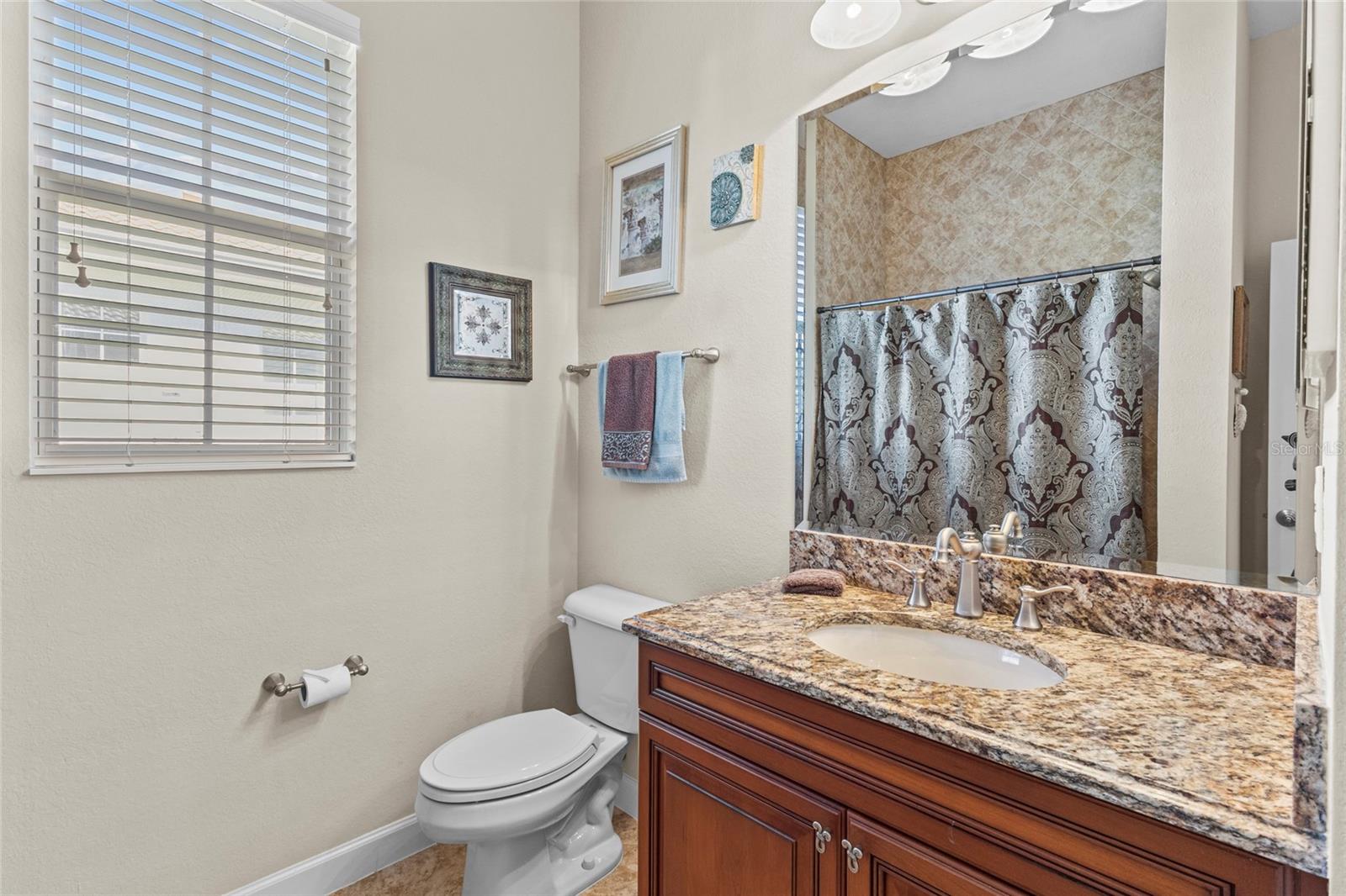 Listing photo id 36 for 214 Martellago Drive