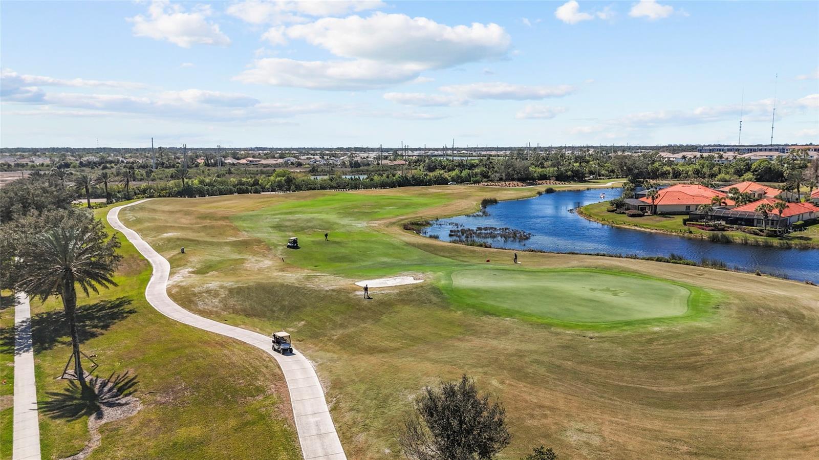 Listing photo id 50 for 214 Martellago Drive