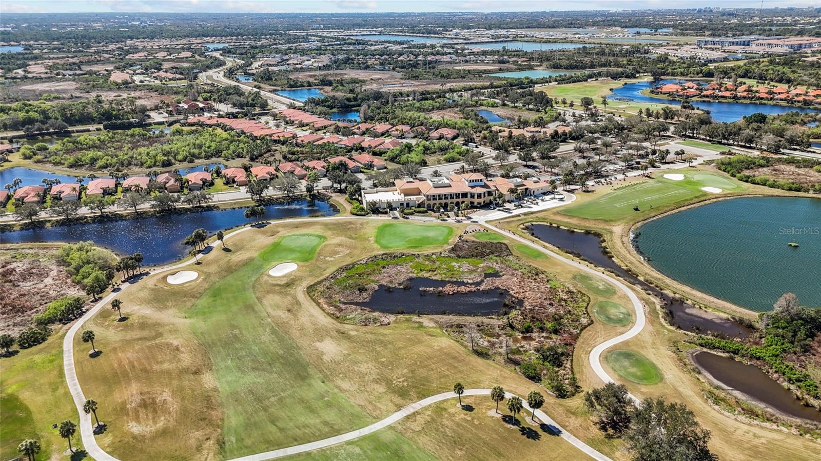 Listing photo id 55 for 214 Martellago Drive