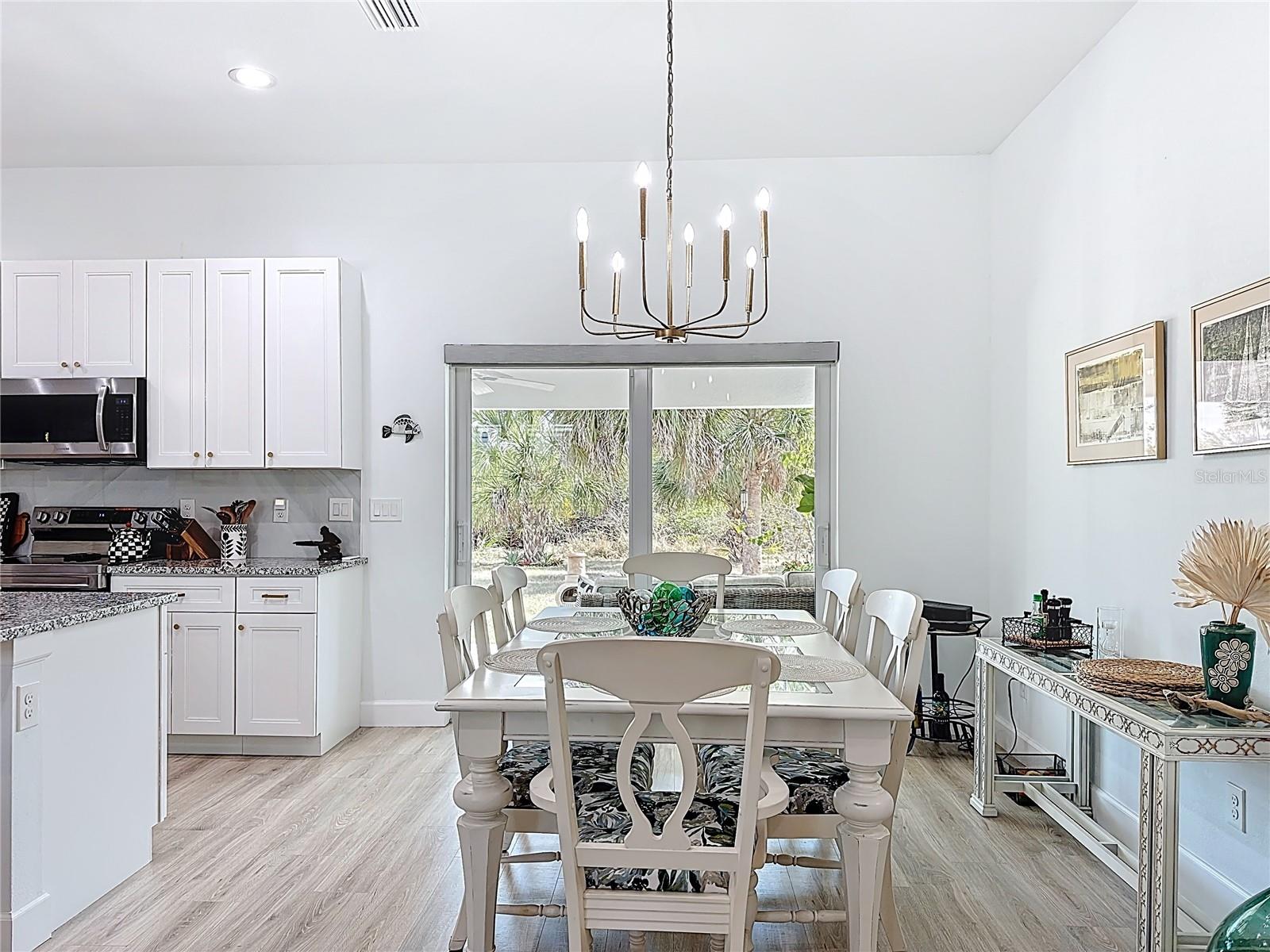 Image 16 of 57 For 10285 Rockford Avenue