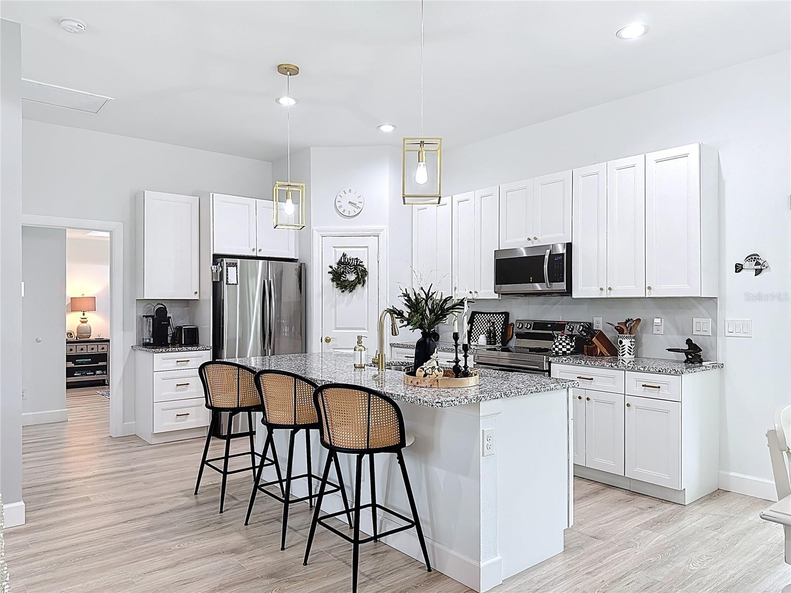 Image 18 of 57 For 10285 Rockford Avenue