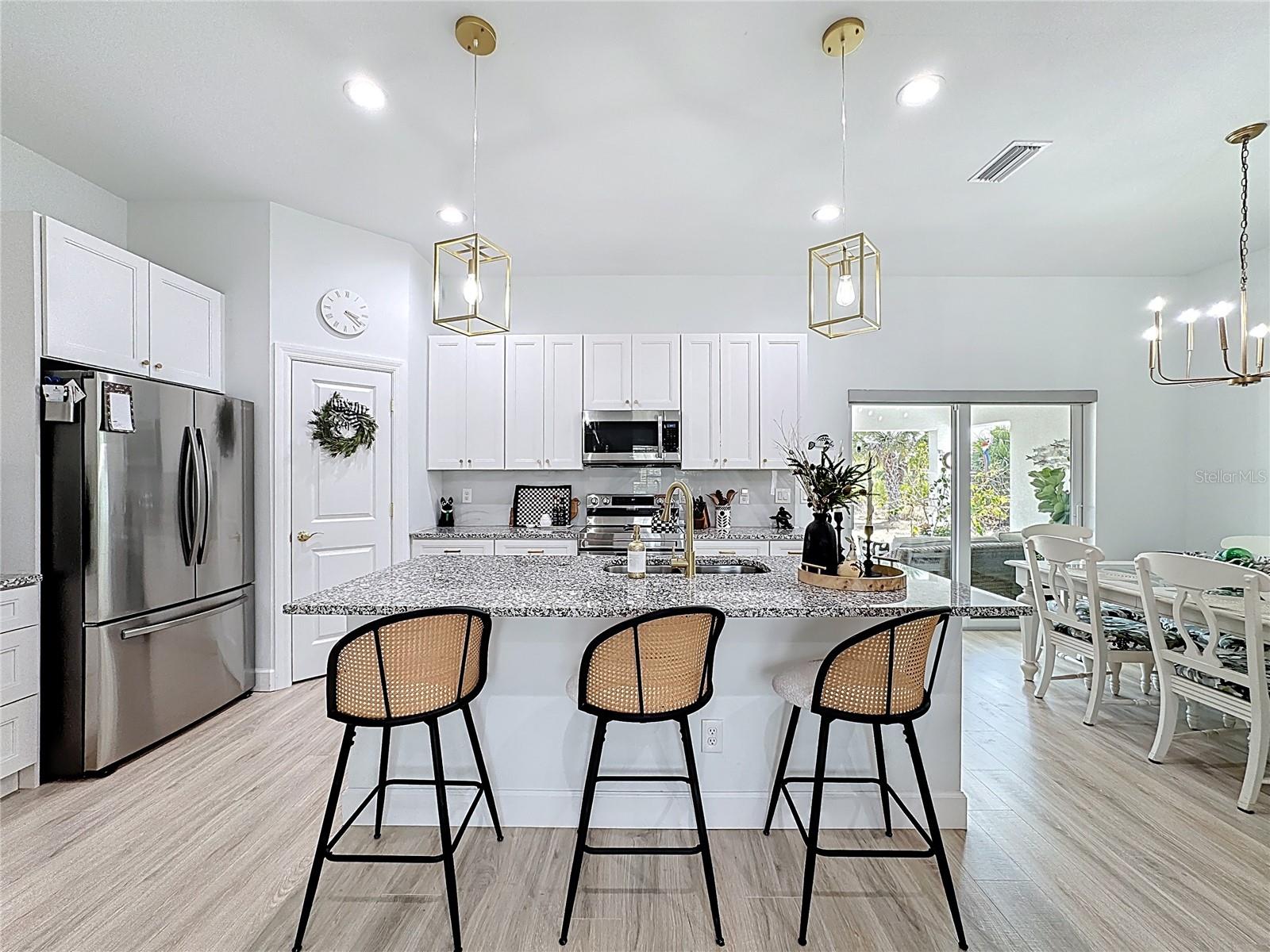 Image 23 of 57 For 10285 Rockford Avenue