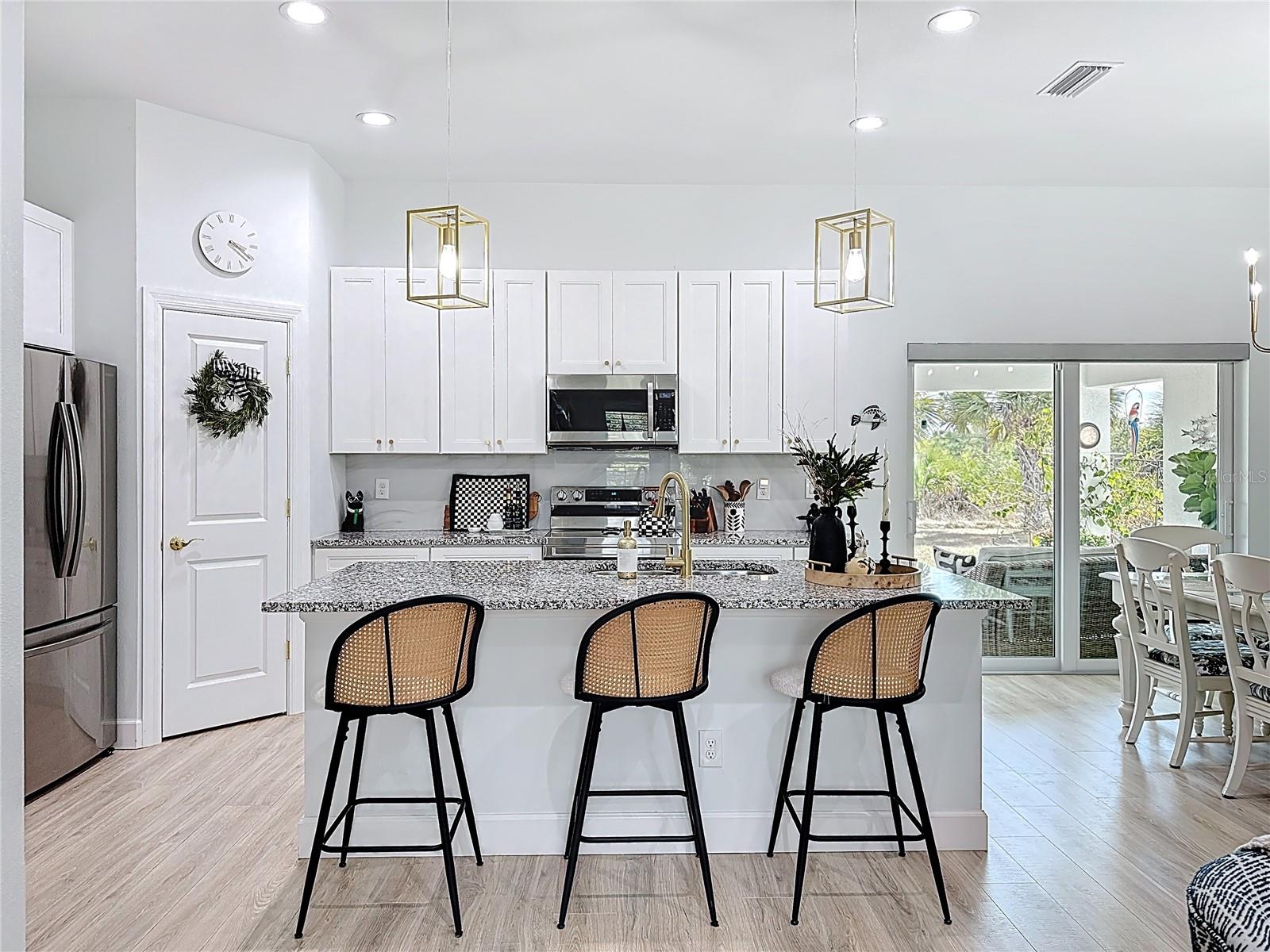 Image 24 of 57 For 10285 Rockford Avenue