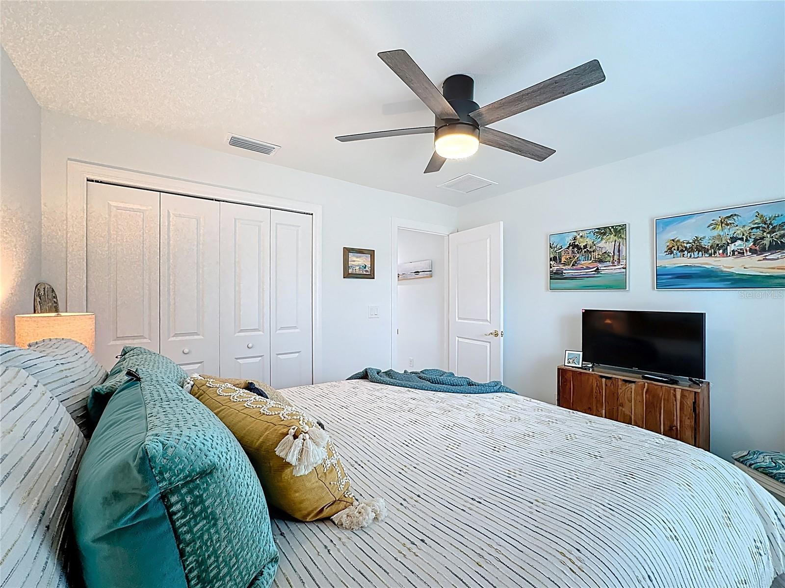 Image 33 of 57 For 10285 Rockford Avenue