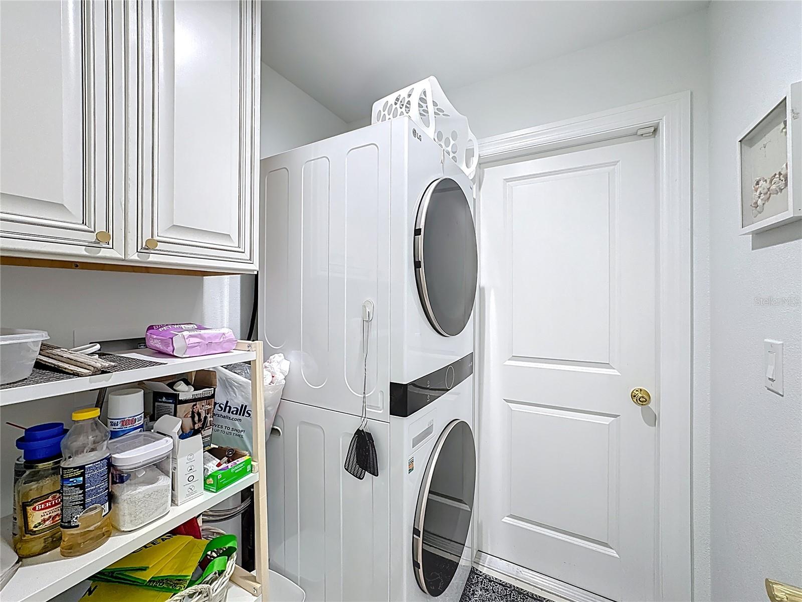 Image 39 of 57 For 10285 Rockford Avenue