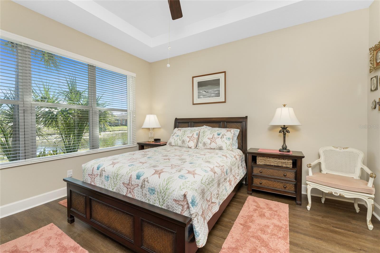 Image 20 of 58 For 215 Fontanelle Circle